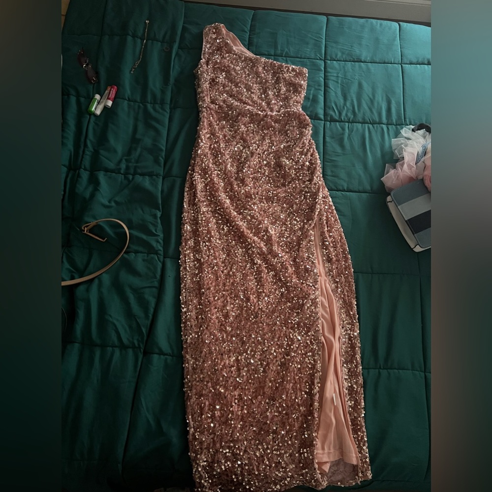 Single Shoulder Wrap Split Thigh Sequin Formal Dr… - image 5